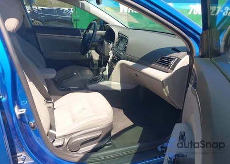 2018 Hyundai Elantra Value Edition из США, поврежденный, VIN 5NPD84LF8JH224851